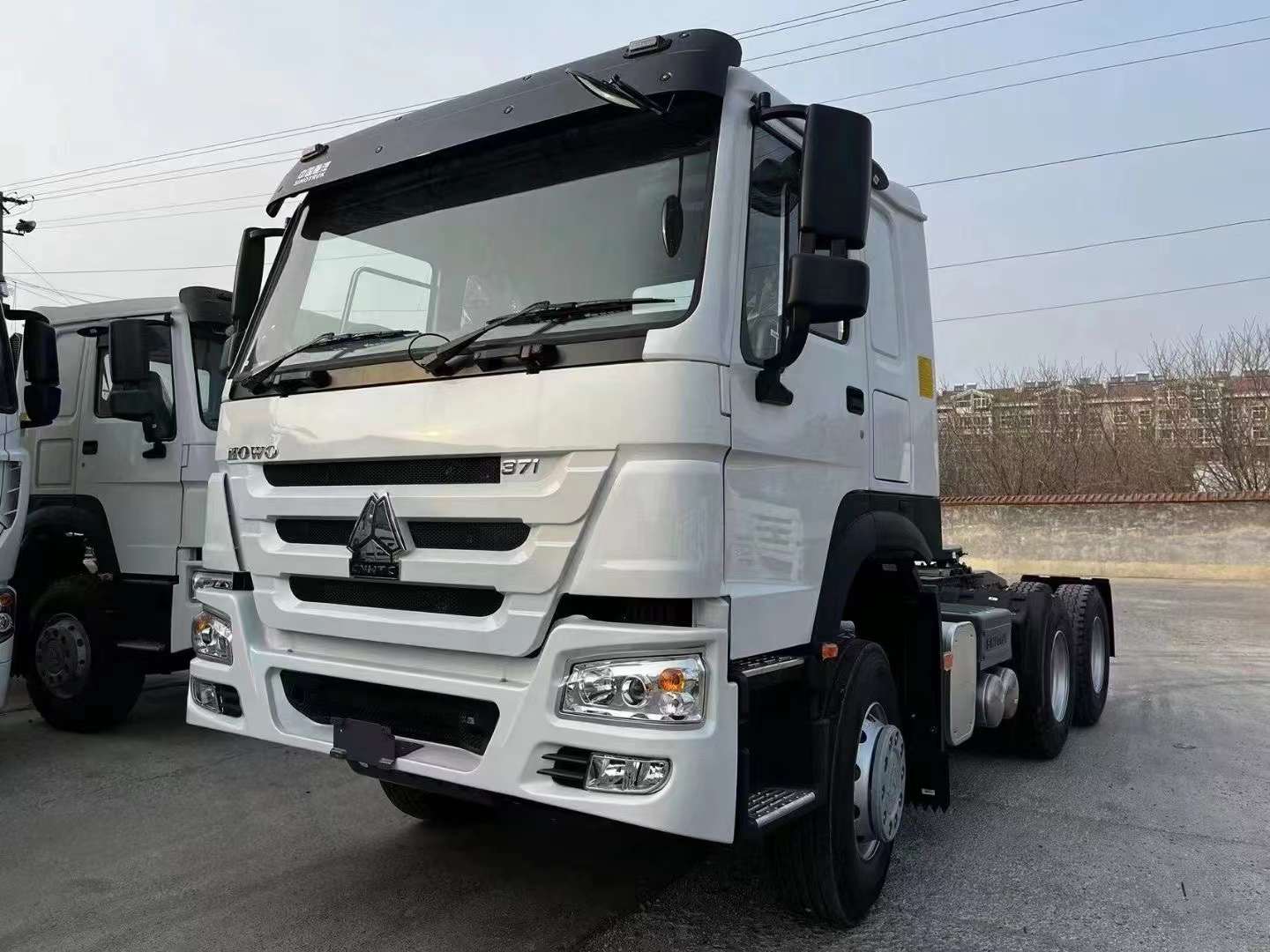 SINOTRUK HOWO 10 WHEELERS LKW-TRAKTOR SIND ZUM VERSAND BEREIT