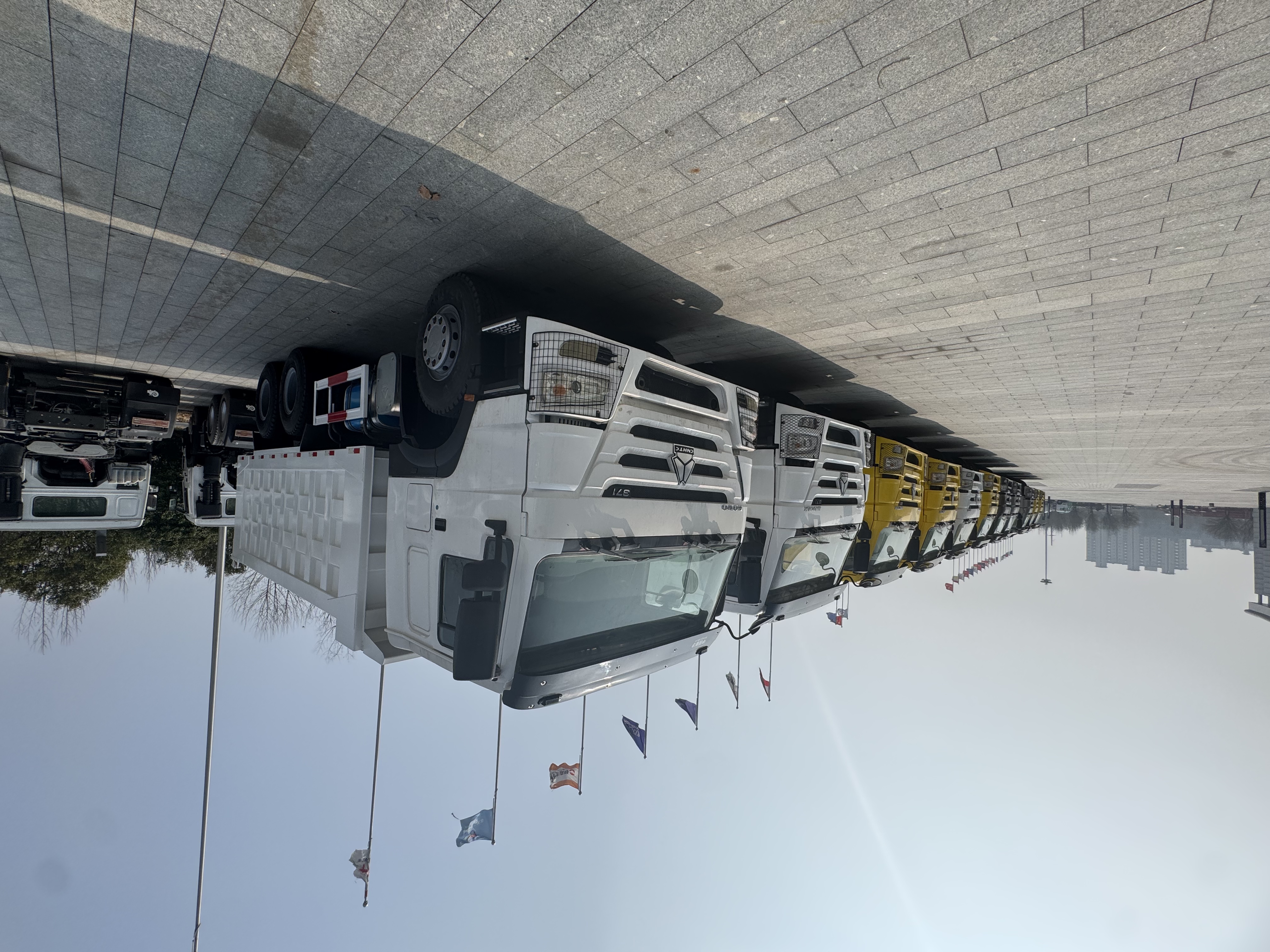 Sinotruk Howo Truck ist bereit für Sie!